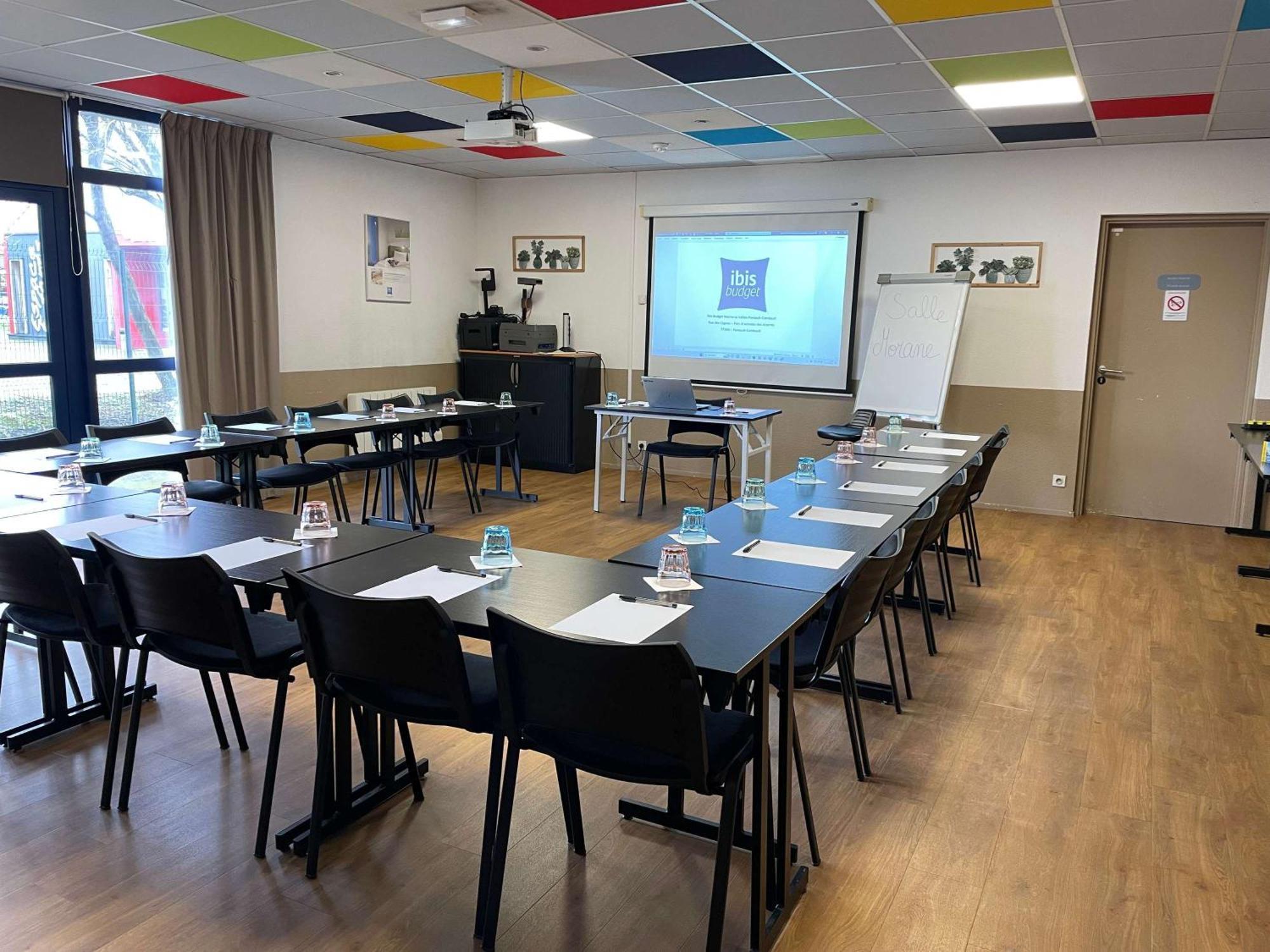 Hotel Ibis Budget Marne La Vallée Combault