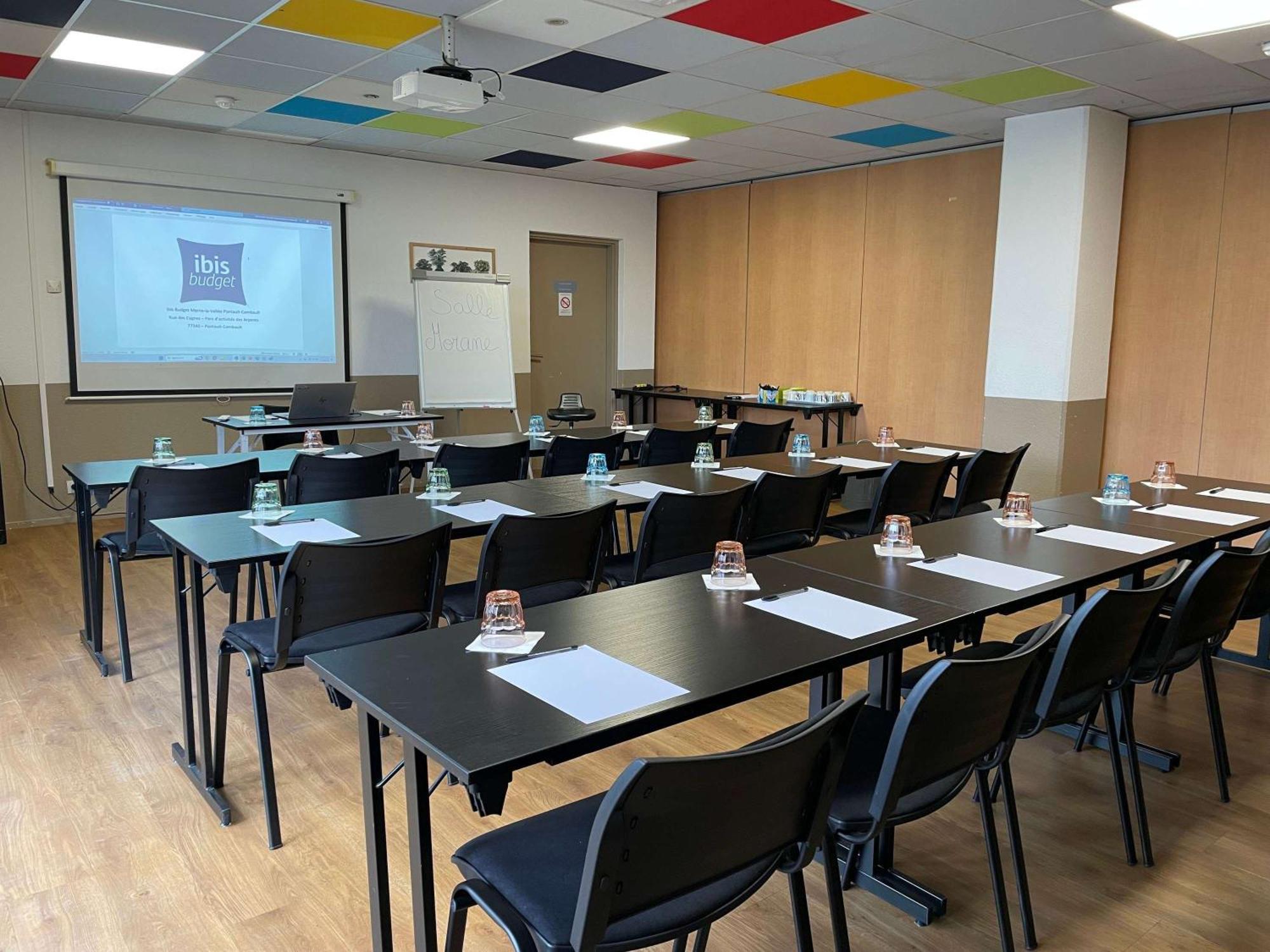 Ibis Budget Marne La Vallée Combault Hotel Pontault-Combault