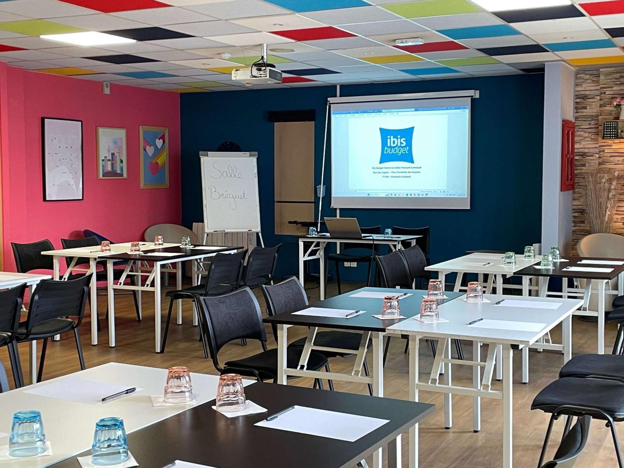 Hotel Ibis Budget Marne La Vallee Combault Pontault-Combault